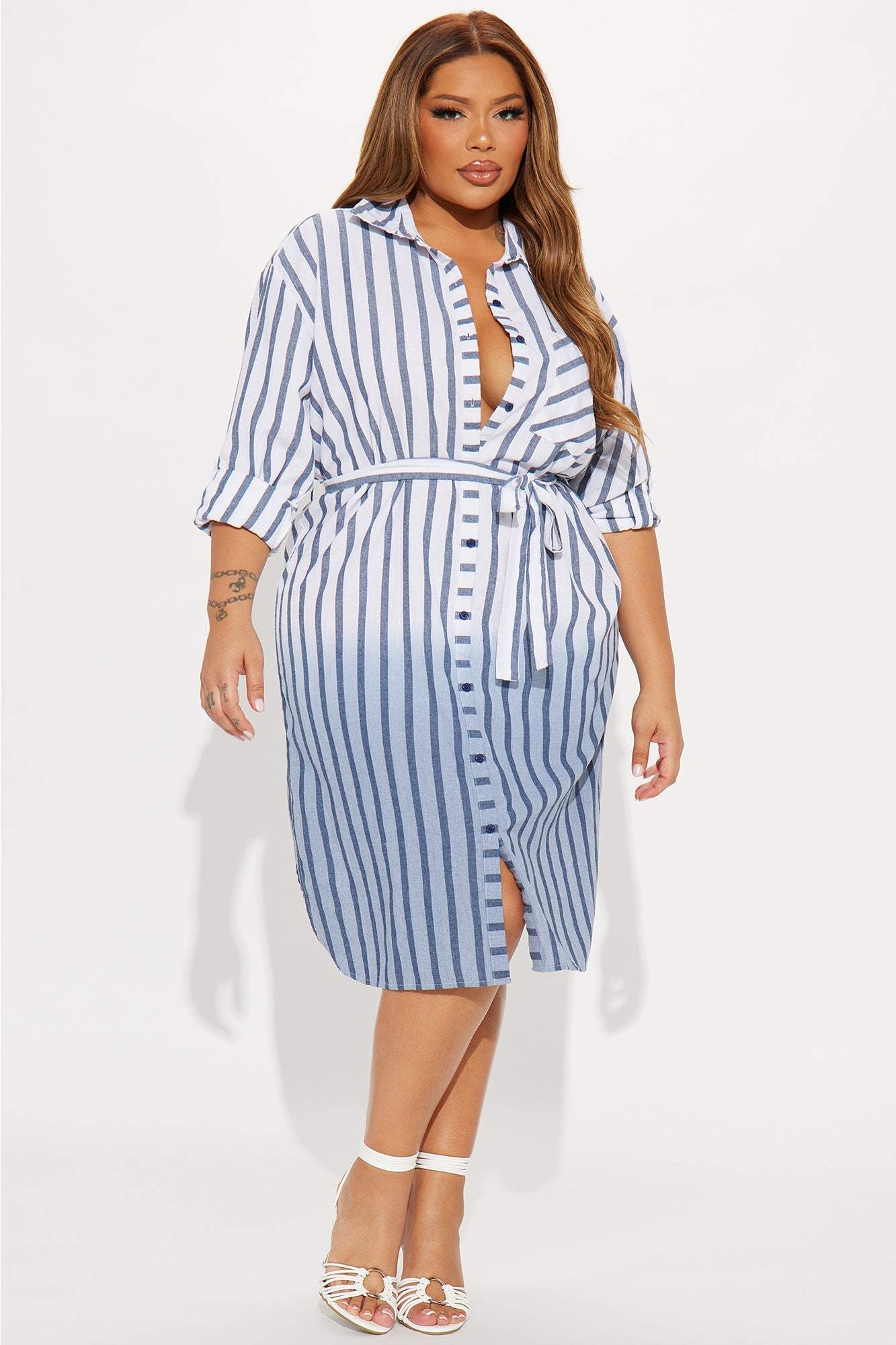 Annalisa Midi Shirt Dress: Timeless Navy Style and ComfortDiscover the Elegance of the Annalisa Midi Shirt DressElevate Your Wardrobe with the Annalisa Midi Shirt Dress
The Annalisa Midi Shirt Dress is the perfect blend of Redemption By Ashley NorthAnnalisa Midi Shirt Dress