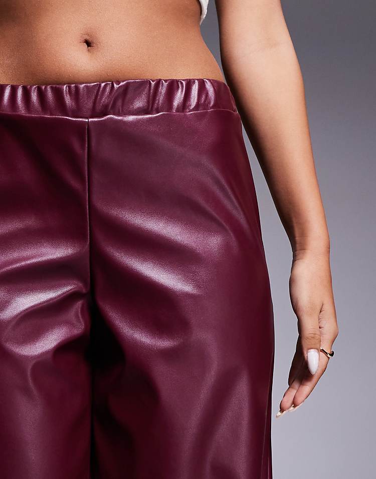 https://images.asos-media.com/products/asos-design-leather-look-wide-leg-pull-on-trouser-in-burgundy/207571511-3?$n_750w$&wid=750&fit=constrain