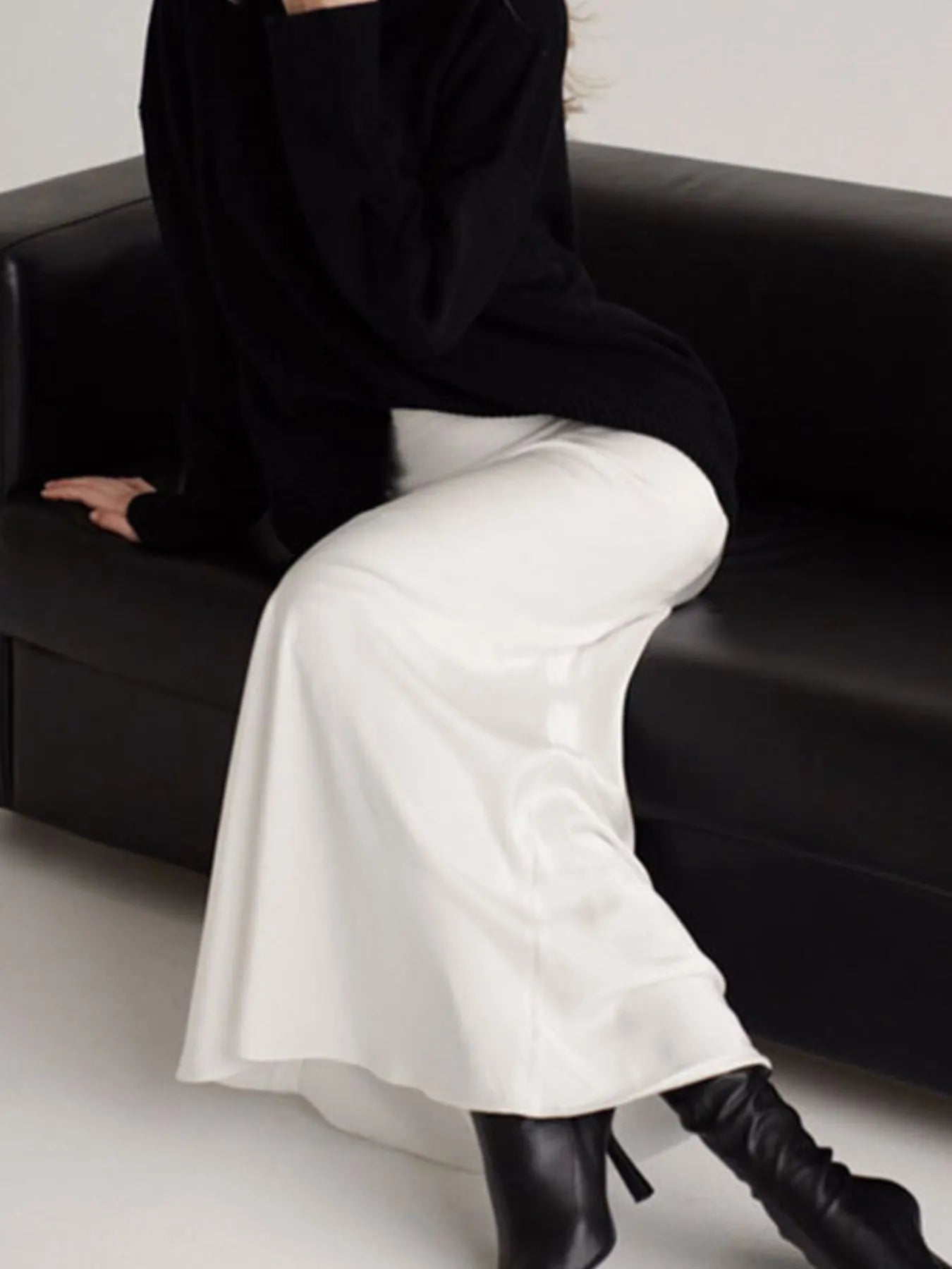 High-Waisted Maxi Skirt for Effortless Style and Comfort.