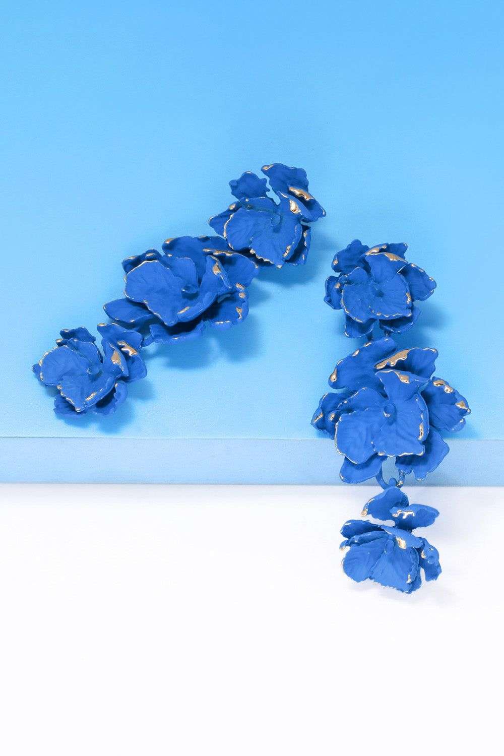 Flower Shape Zinc Alloy Dangle EarringsStyle: Modern
Material: Zinc alloy
Care: Avoid wearing during exercise, as sweat will react with the jewelry to produce silver chloride and copper sulfide, which cauRedemption By Ashley NorthFlower Shape Zinc Alloy