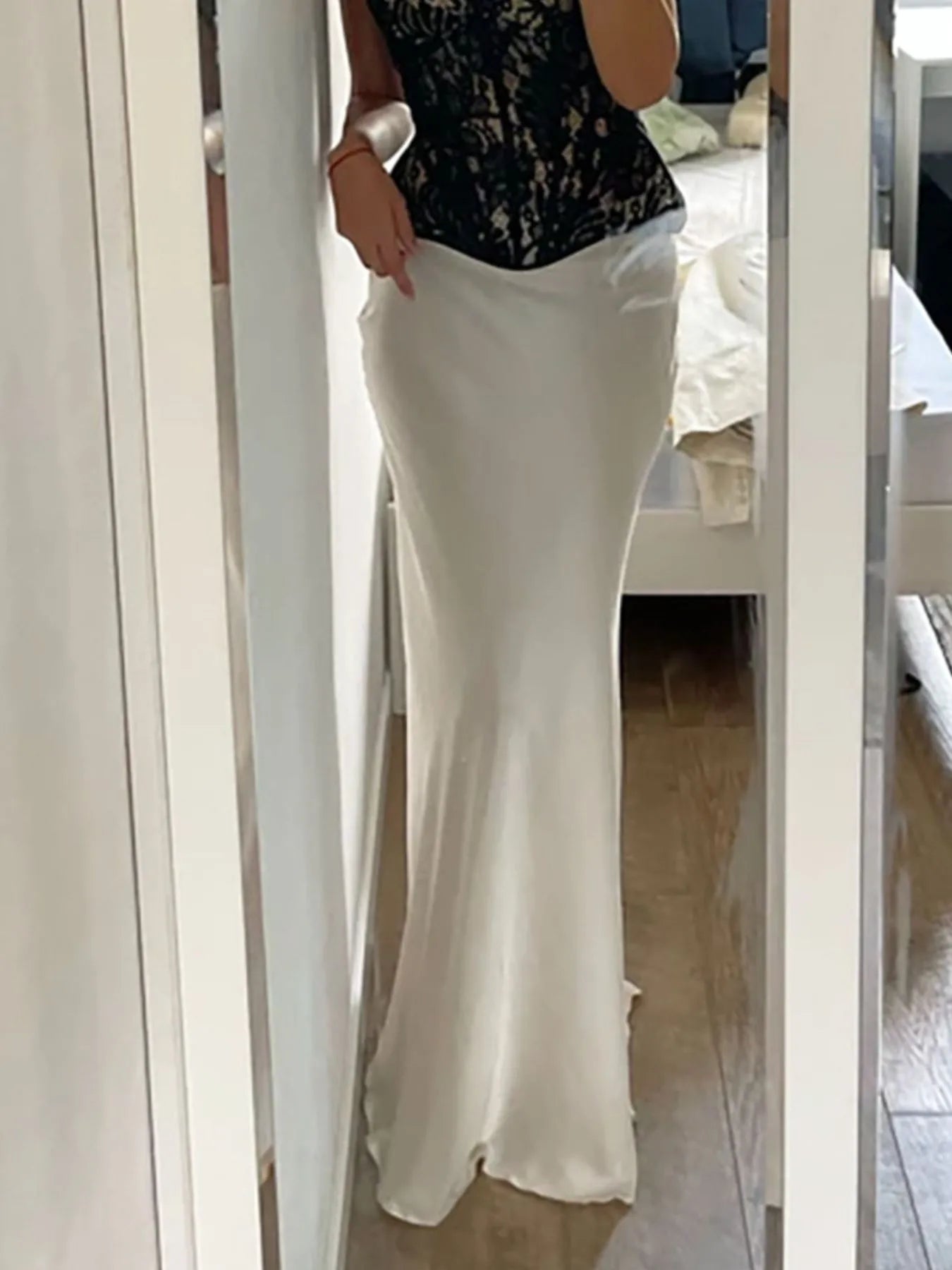 High-Waisted Maxi Skirt for Effortless Style and Comfort.