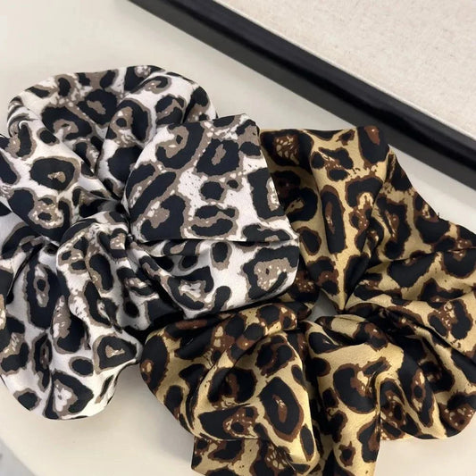 Leopard elastic hair scrunchy set with polyester fabric in natural and black patterns