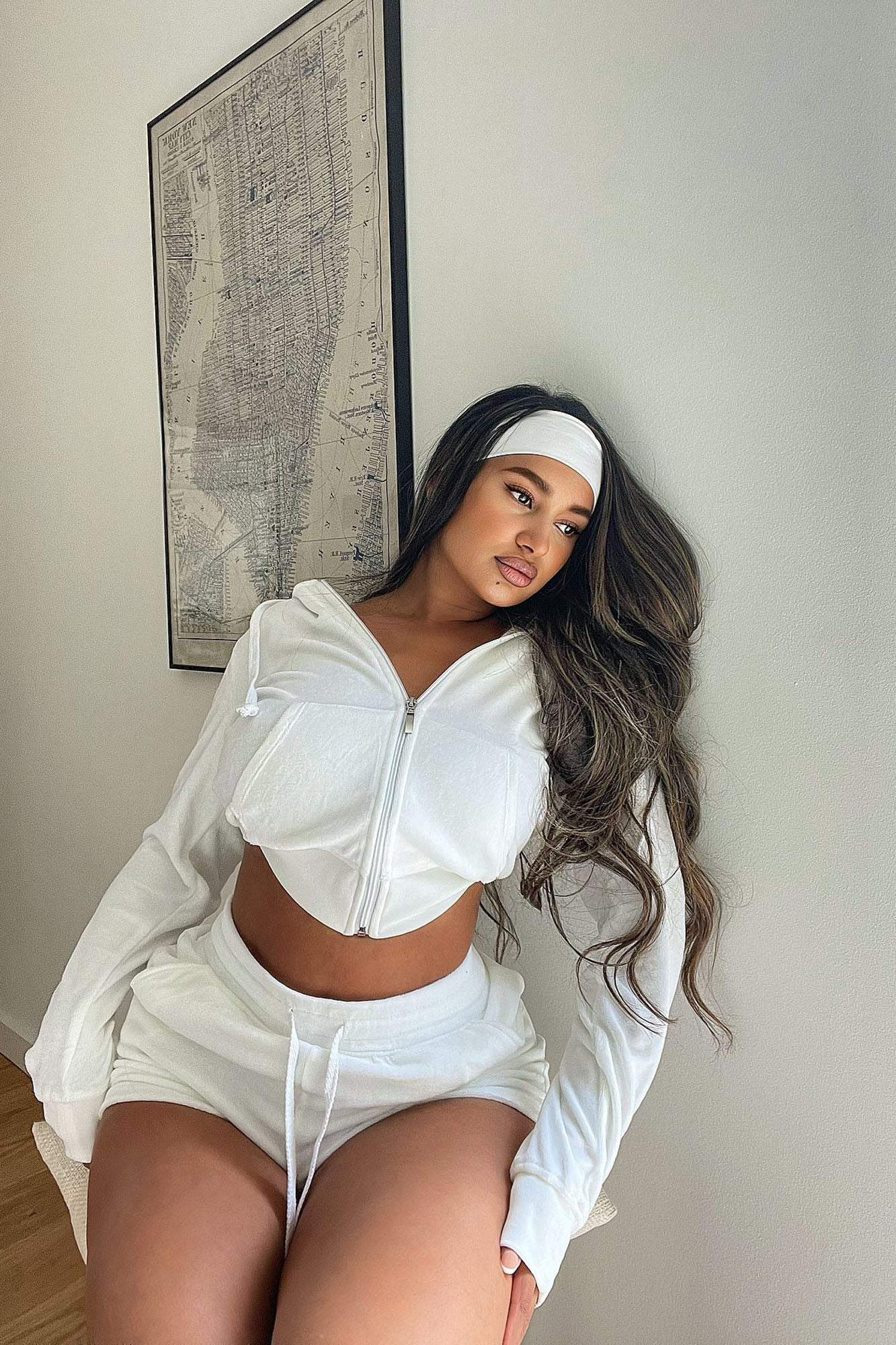 https://cdn.shopify.com/s/files/1/0293/9277/files/6-17-2024__113_The_OG_Trendsetter_Velour_Short_Set_White_GF.jpg?v=1719428042