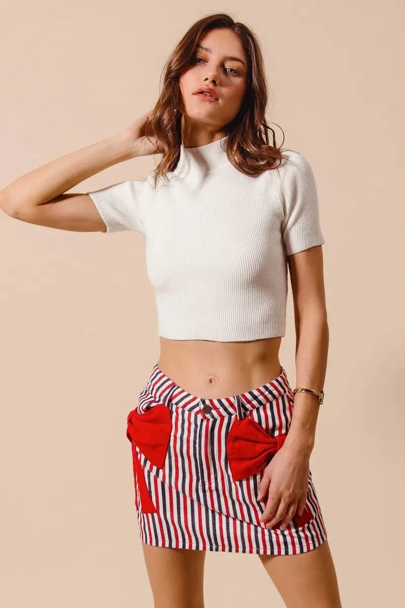 SO ME Contrast Bow Knot Pocket Fourth Of July Denim SkirtThis stylish striped denim mini skirt features a charming nautical-inspired design with bold red and white vertical stripes. Crafted from lightweight denim material,Redemption By Ashley NorthContrast Bow Knot