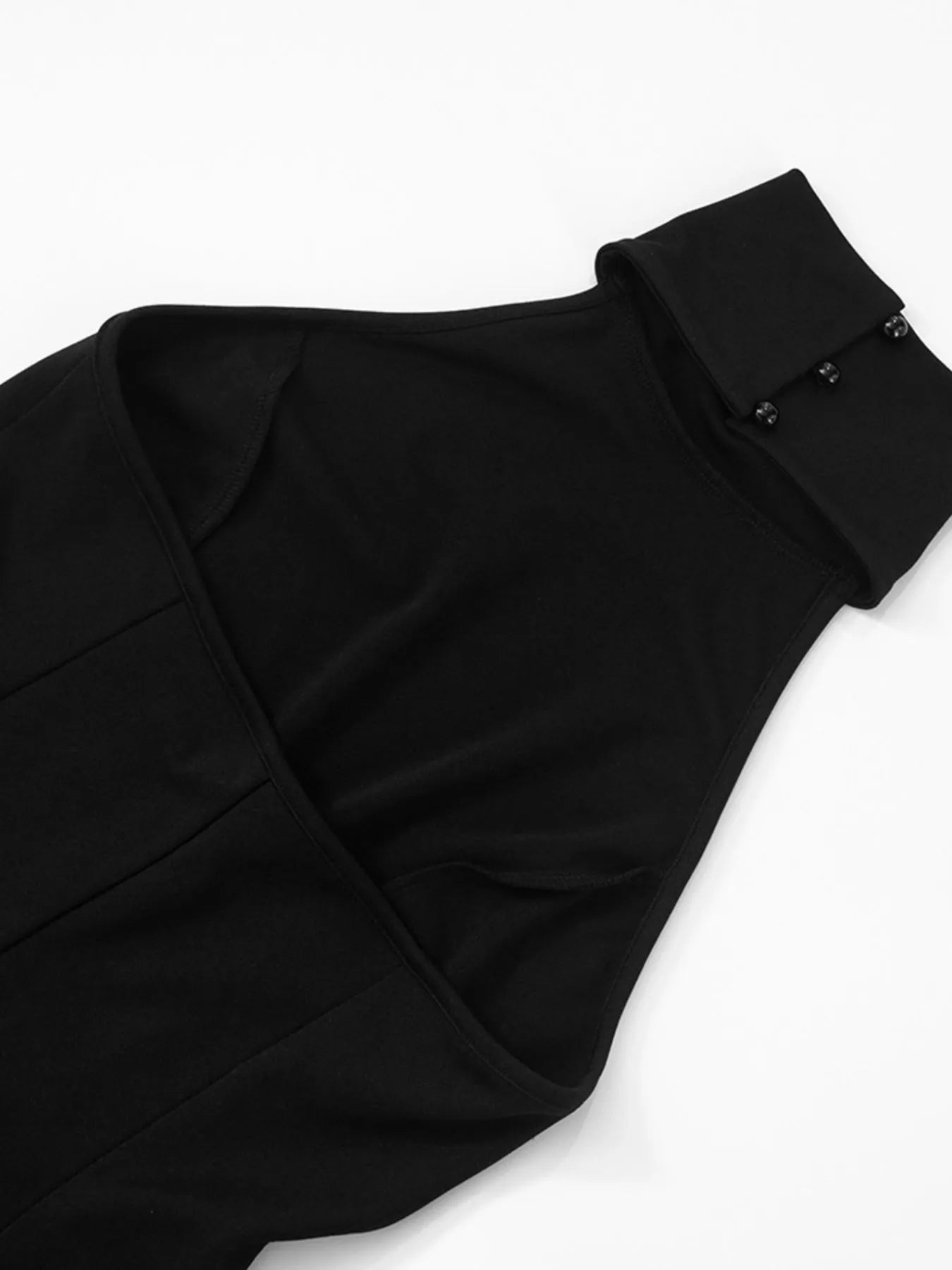 Halter Neck Ruffled Hem Romper - Stylish Halter Neck Romper for Effortless Summer Vibes.