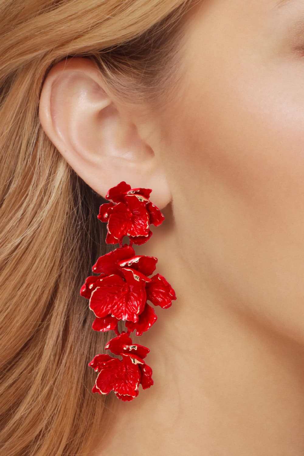 Flower Shape Zinc Alloy Dangle EarringsStyle: Modern
Material: Zinc alloy
Care: Avoid wearing during exercise, as sweat will react with the jewelry to produce silver chloride and copper sulfide, which cauRedemption By Ashley NorthFlower Shape Zinc Alloy