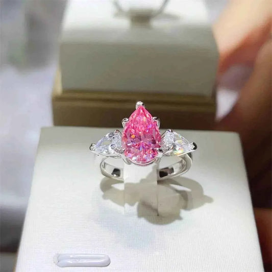 2 Carat Moissanite Ring in 925 Sterling Silver.